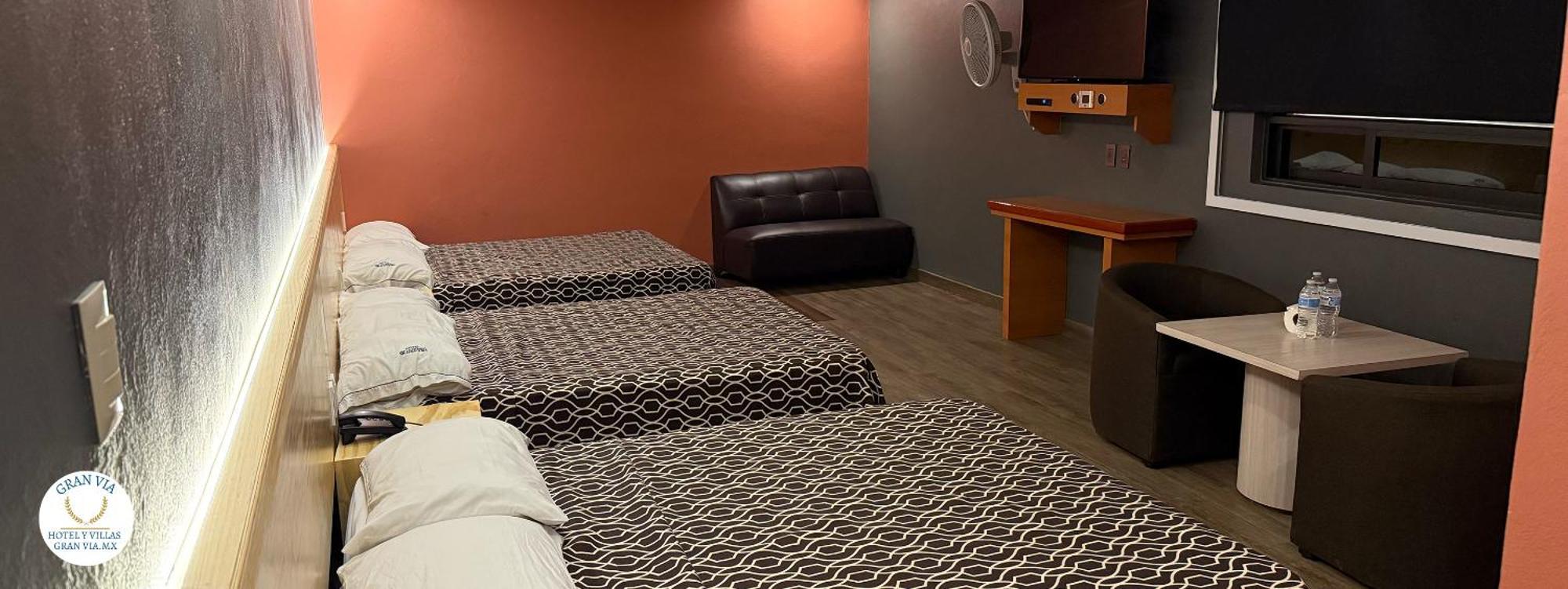 Hotel Y Villas Gran Via メキシコシティ エクステリア 写真