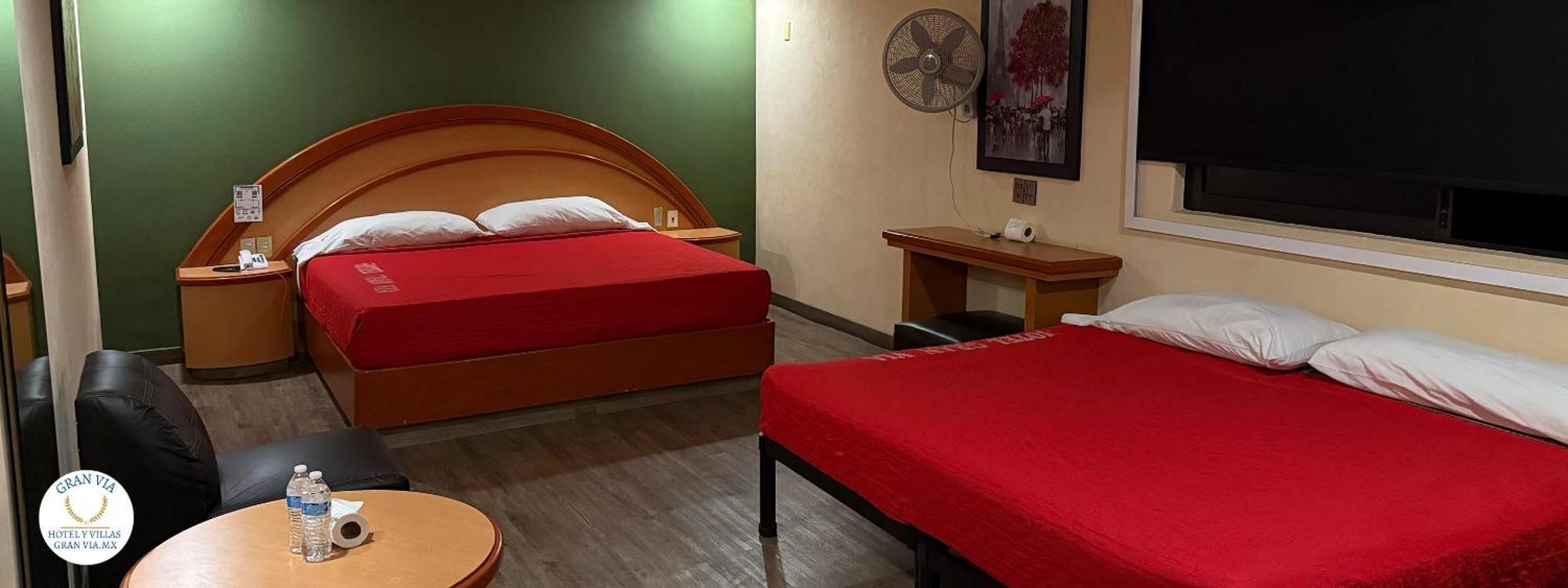 Hotel Y Villas Gran Via メキシコシティ エクステリア 写真