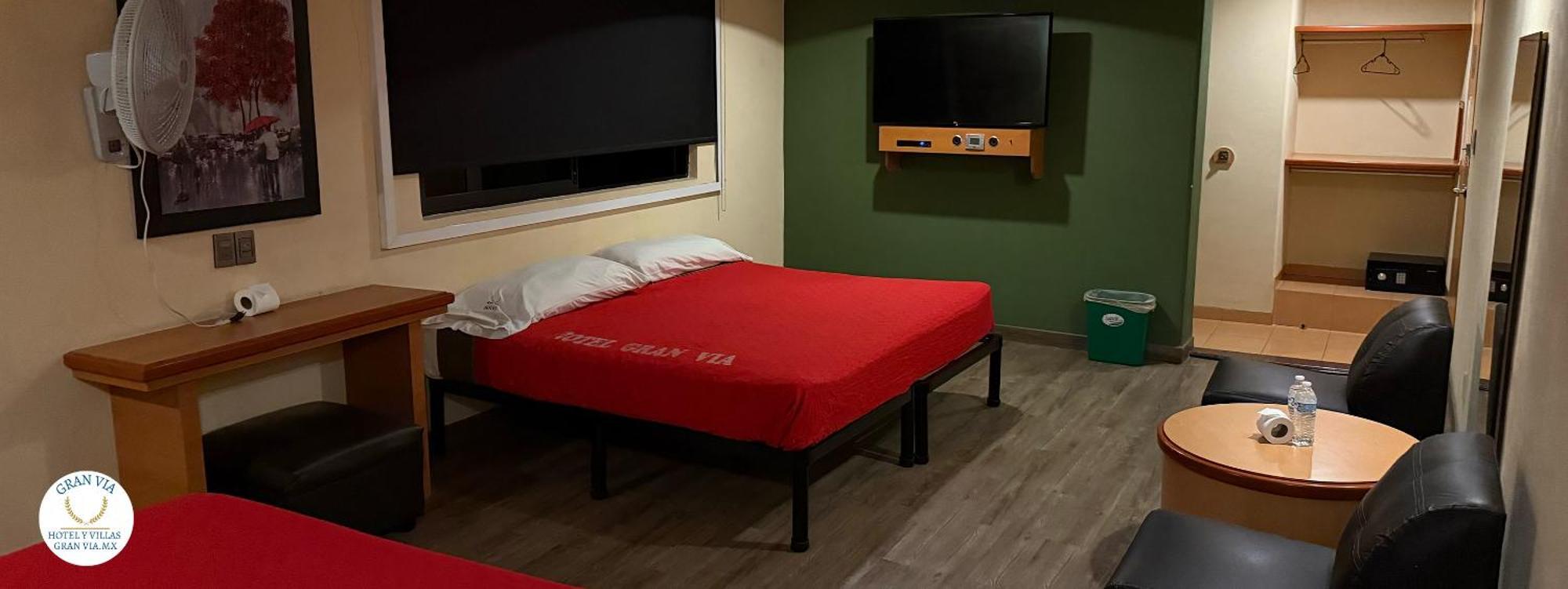 Hotel Y Villas Gran Via メキシコシティ エクステリア 写真
