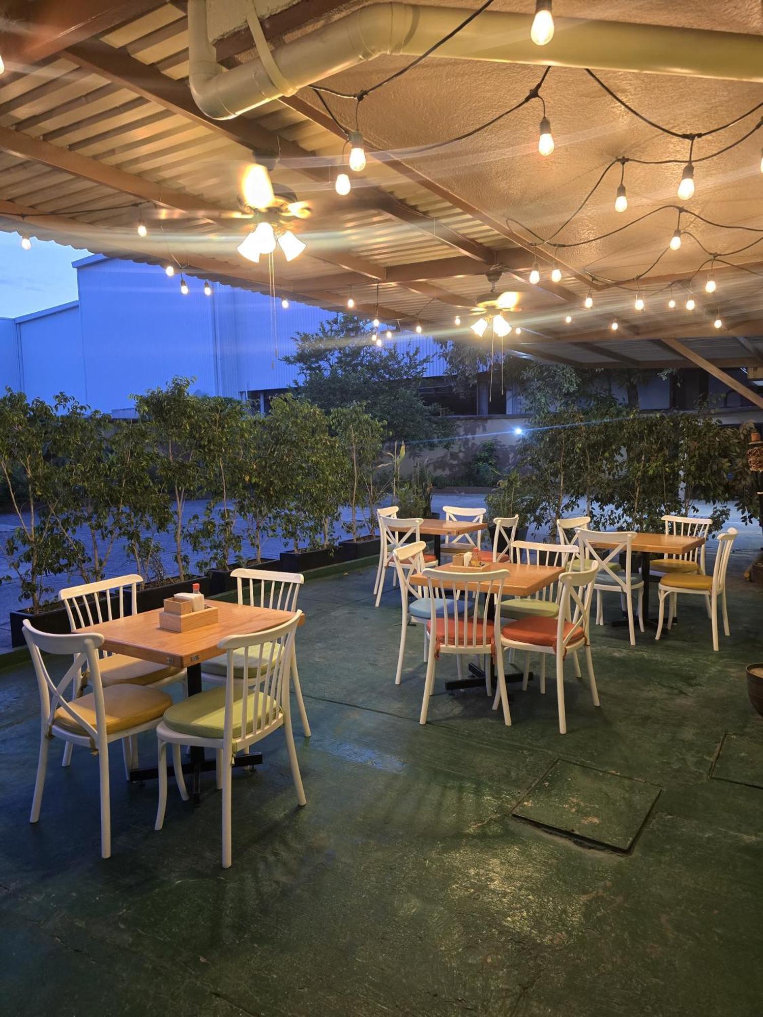 Hotel Y Villas Gran Via メキシコシティ エクステリア 写真