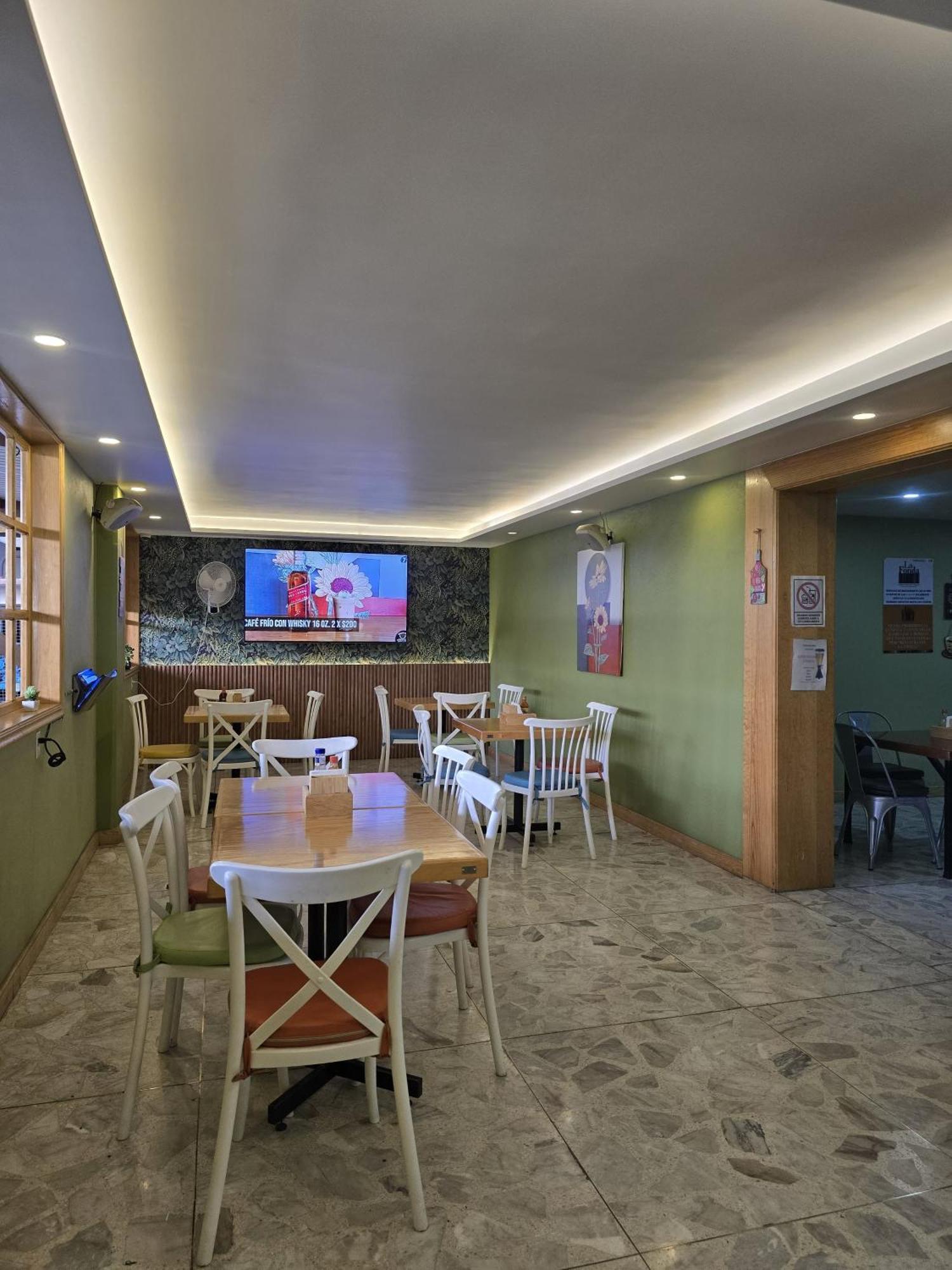 Hotel Y Villas Gran Via メキシコシティ エクステリア 写真