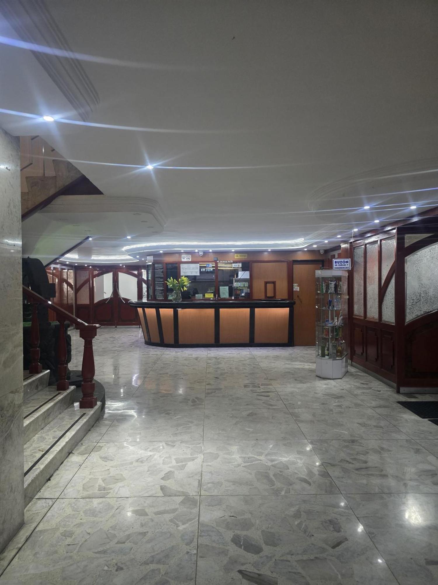 Hotel Y Villas Gran Via メキシコシティ エクステリア 写真